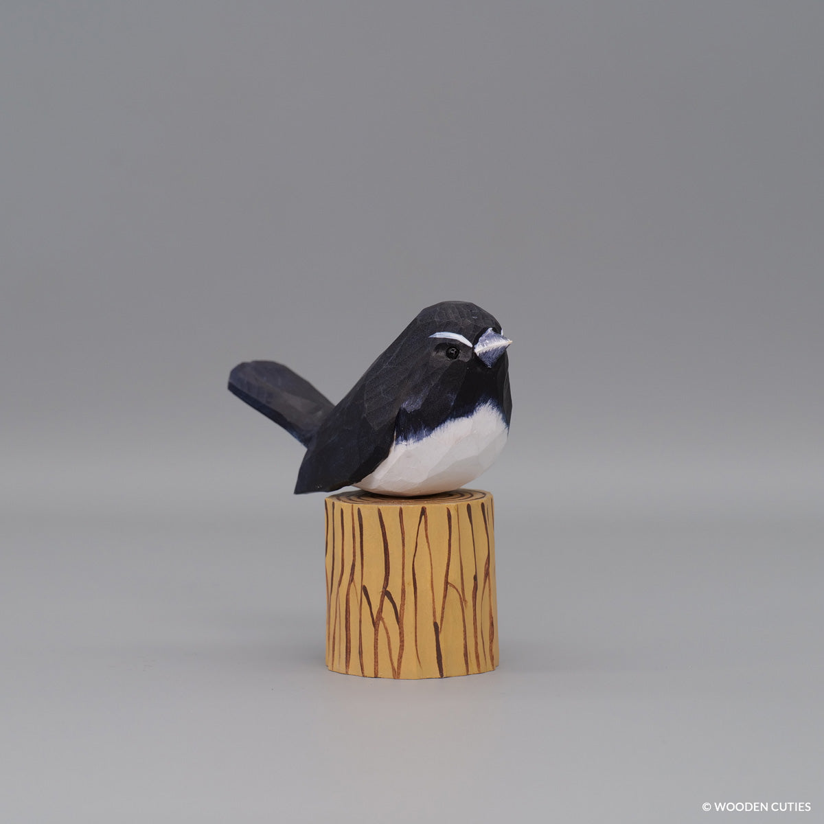 Willie Wagtail + Stand